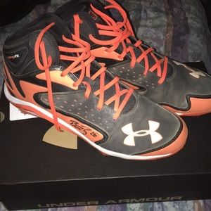 *SIGNED* Buster Posey under armour cleats